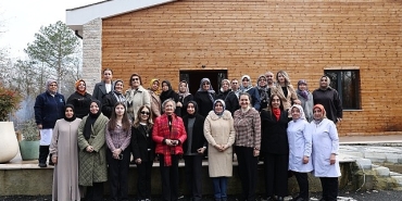 14-subat-sevgililer-gununde-yasli-ciftlerle-bulustu.jpg