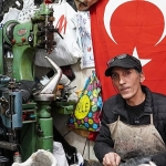 40-yildir-ayakkabilara-can-veriyor.jpg