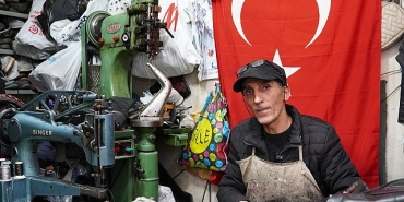 40-yildir-ayakkabilara-can-veriyor.jpg