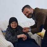 94-yasinda-bir-cumhuriyet-sevdalisi-halime-teyze-chpye-katildi.jpg