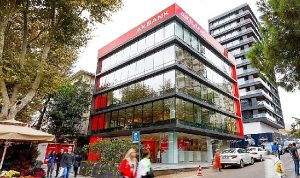 akbank-afet-bolgesinde-sosyal-ve-ekonomik-kalkinmaya-hizmet-ediyor-2Sl2dVum.jpg