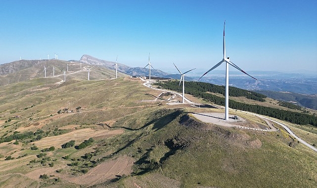 akfen-yenilenebilir-enerji-yaklasik-700-bin-hanenin-yillik-ihtiyacina-esdeger-temiz-enerji-uretti.jpg