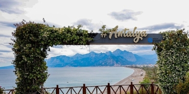 akseki-goktepe-yaylasinda-kar-kalinligi-6-metreyi-gecti.jpg