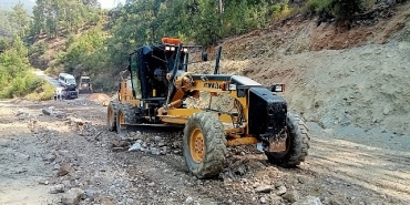 alanyada-kirsal-mahalle-yollarina-yaz-bakimi.jpg
