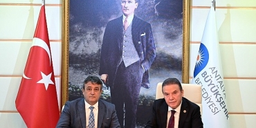 antalya-buyuksehirde-iscileri-sevindiren-toplu-sozlesme.jpg