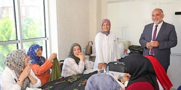 antalyada-100-yil-bulvarinda-asfalt-calismalari-suruyor.jpg