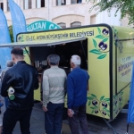 aydin-buyuksehir-belediyesi-vatandaslarla-bayramlasti.jpg