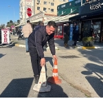 ayvalik-belediyesi-kaldirim-isgallerine-karsi-denetimlerini-surduruyor.jpg