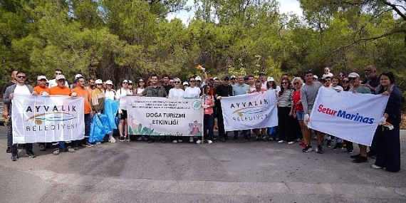 Ayvalık’ta Dünya Temizlik Günü ve Uluslararası Kıyı Temizliği Günü’nde Çevre İçin Sahadaydık