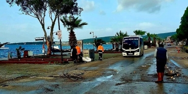 ayvalikta-lodos-alarmi-ekipler-sahada-calismalar-araliksiz-suruyor.jpg