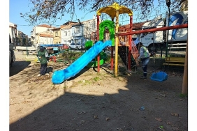 ayvalikta-park-ve-bahceler-ekiplerinden-7-24-yogun-mesai.jpg