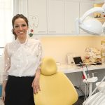 bakteri-uremesinin-onune-geciyor-tedavi-suresi-kisaliyor-cocuk-dis-tedavisinde-lazer-donemi-MD2TWzwD.jpg