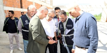 baraclidan-golcukteki-projelere-yakin-takip.jpg
