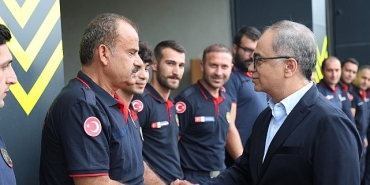 baraclidan-itfaiyecilere-moral-ziyareti.jpg