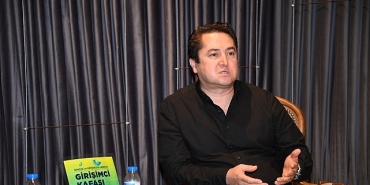 basarili-girisimci-tecrubelerini-osmangazide-genclerle-paylasti.jpg