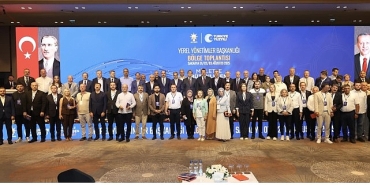 baskan-altay-belediye-baskanlarina-konya-modeli-belediyeciligi-anlatti.jpg