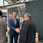 baskan-altay-esnaflarin-ve-konyalilarin-bayram-heyecanina-ortak-oldu.jpg