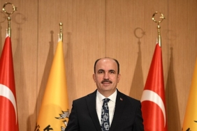 baskan-altay-umre-odullu-siyer-bilgi-yarismamizi-kazanan-100-ogrencimiz-anne-babalariyla-kutsal-topraklara-gitmeye-hak-kazandi.jpg