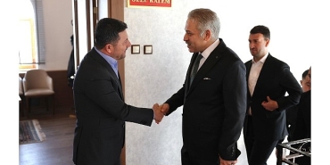 baskan-ari-emniyet-muduru-karamani-makaminda-agirladi.jpg