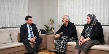 baskan-aydindan-iftar-sonrasi-ev-ziyaretleri.jpg