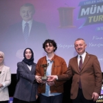baskan-buyukakin-genclerin-munazarasindan-cok-etkilendi-yarinlarimiz-emin-ellerde.jpg
