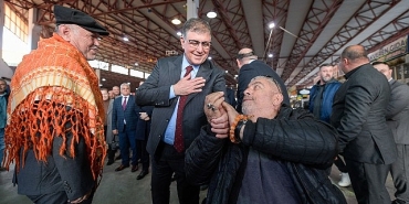 baskan-cemil-tugay-canli-yayinda-acikladi-izmir-buyuksehir-belediyesi-ramazanda-destek-ve-dayanismayi-buyutuyor.jpg