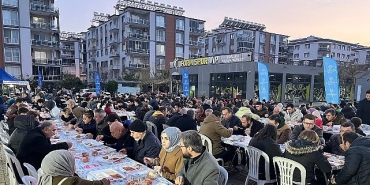baskan-cercioglu-ramazan-ayinin-bereketini-aydinin-dort-bir-yanina-tasimayi-surduruyor.jpg