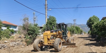 baskan-cercioglundan-aydinin-dort-bir-yaninda-es-zamanli-ulasim-calismasi.jpg