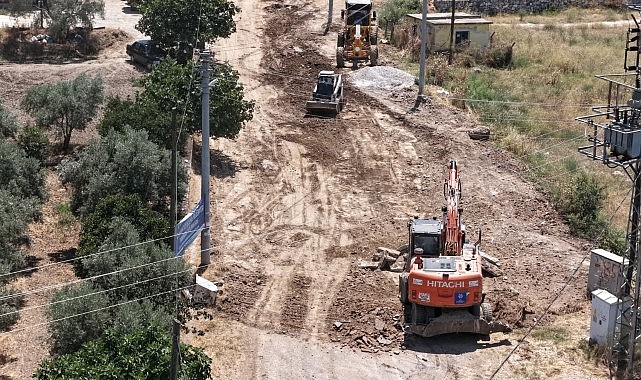 baskan-cercioglunun-onculugunde-aydinin-dort-bir-yaninda-ulasim-yatirimlari-suruyor.jpg