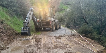 baskan-cercioglunun-onculugunde-aydinin-tum-ilcelerinde-yol-yapim-ve-yenileme-calismalari-suruyor.jpg