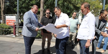 baskan-cicek-sokakta-vatandasla-ic-ice.jpg