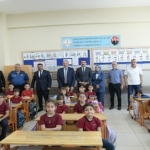 baskan-cirpanoglu-ogrencilerin-karne-sevincini-paylasti.jpg