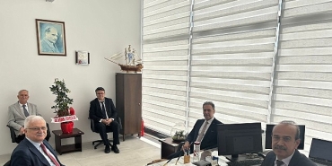 baskan-devecilerden-vergi-haftasi-ziyareti.jpg