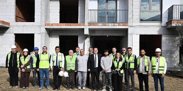 baskan-dutlulu-spilkentte-incelemelerde-bulundu.jpg