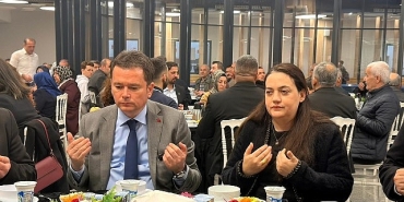 baskan-erkan-aydin-dag-der-iftarinda-vatandaslarla-bulustu.jpg