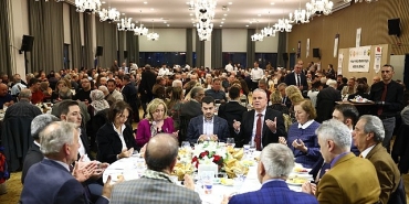 baskan-guner-soydaslari-konuk-etti.jpg