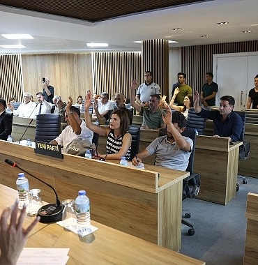 baskan-hatice-gencayin-onerisiyle-akyenikoy-dugun-salonu-yil-sonuna-kadar-ucretsiz.jpg