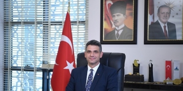 baskan-kocamandan-anneler-gunu-mesaji.jpg