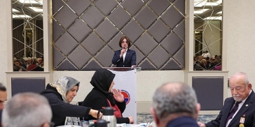 baskan-koymen-sehit-ve-gazi-aileleriyle-iftar-sofrasinda-bulustu.jpg