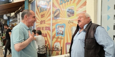 baskan-mehmet-aydin-pazar-esnafi-ve-vatandaslarla-bir-araya-geldi.jpg