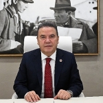 baskan-muhittin-bocek-kybele-odulune-layik-goruldu.jpg