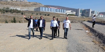 baskan-onaldan-saha-mesaisi-baskan-onal-mahallelerde-projeleri-inceledi-vatandaslarla-bulustu.jpg