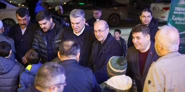 baskan-pekyatirmaci-kibrit-camiinde-vatandaslarla-bir-araya-geldi.jpg