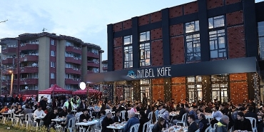baskan-sadi-ozdemir-genclerle-iftarda-bulustu.jpg