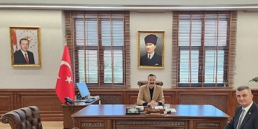 baskan-sezerden-kaymakam-gultekine-hayirli-olsun-ziyareti.jpg