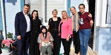 baskan-tasyasandan-anneler-gunu-ziyareti.jpg