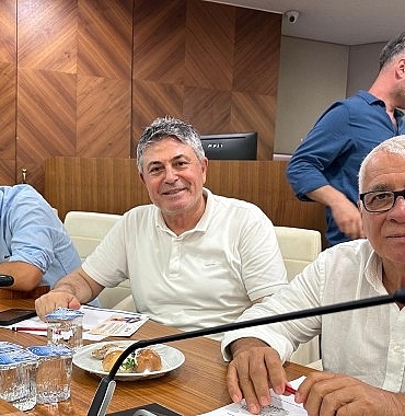 baskan-topaloglu-abb-meclisinde.jpg