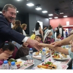 baskan-topuz-ozel-bireylerle-milas-belediyesi-tarafindan-duzenlenen-kahvaltida-bulustu.jpg