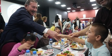 baskan-topuz-ozel-bireylerle-milas-belediyesi-tarafindan-duzenlenen-kahvaltida-bulustu.jpg