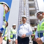 baskan-tugay-esrefpasa-hastanesinin-yeni-binasini-inceledi.jpg